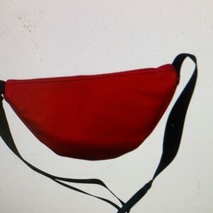 NWT Mrs Claus Red Holiday Fanny Pack Bag